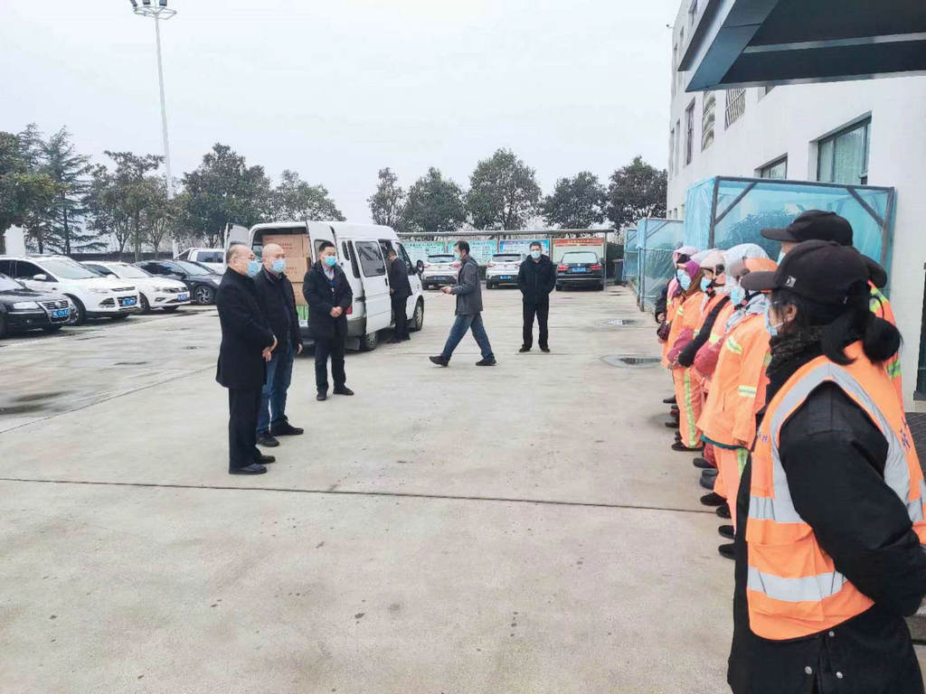 新春送溫暖 情系環(huán)衛(wèi)人 新春送溫暖 情系環(huán)衛(wèi)人