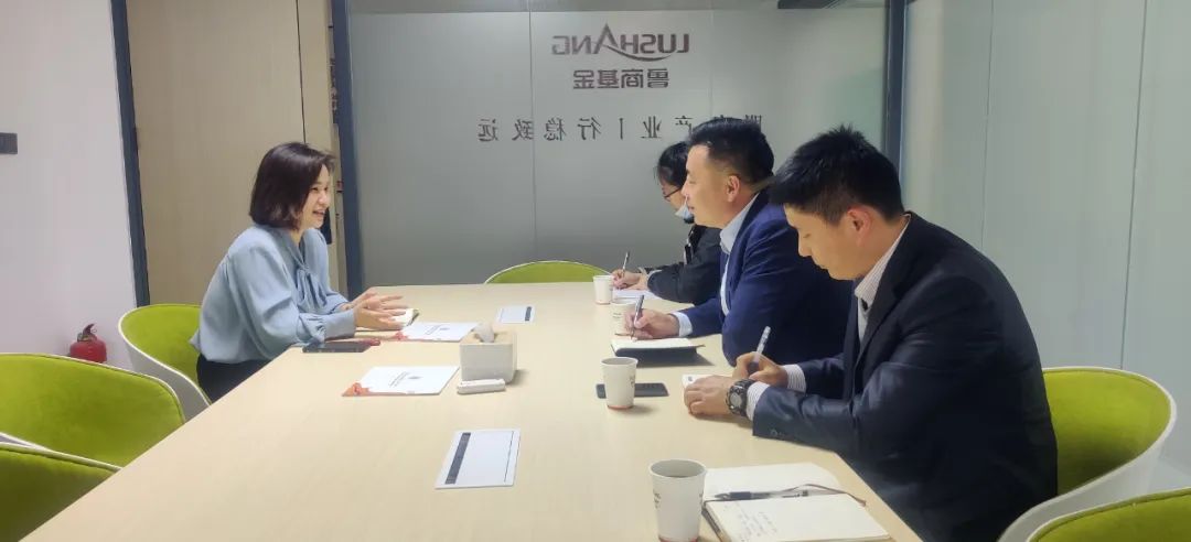 潔晶集團(tuán)組織拜訪魯商集團(tuán)并洽談?lì)A(yù)制菜產(chǎn)業(yè)合作 潔晶集團(tuán)組織拜訪魯商集團(tuán)并洽談?lì)A(yù)制菜產(chǎn)業(yè)合作