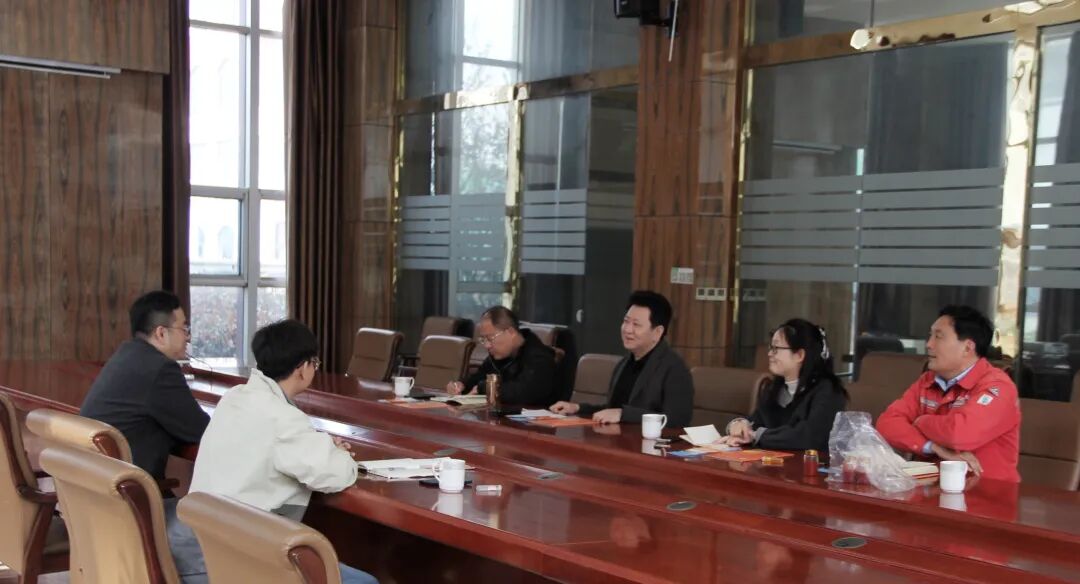 20260331青島海洋生物醫藥研究院到潔晶集團參觀洽談合作2